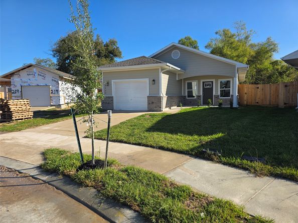 9920 Dipping Brook Street, Houston TX 77076