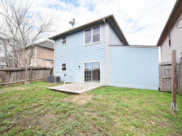 1675 HUGH Road B, Houston TX 77067