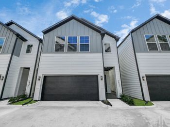 2432 Harrington Street