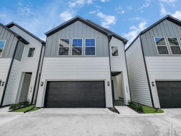 2432 Harrington Street, Houston TX 77026