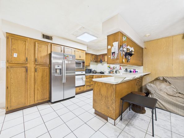 8206 Dillon Street, Houston TX 77061