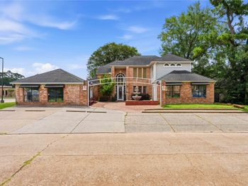 13700 Lakewood Forest Drive