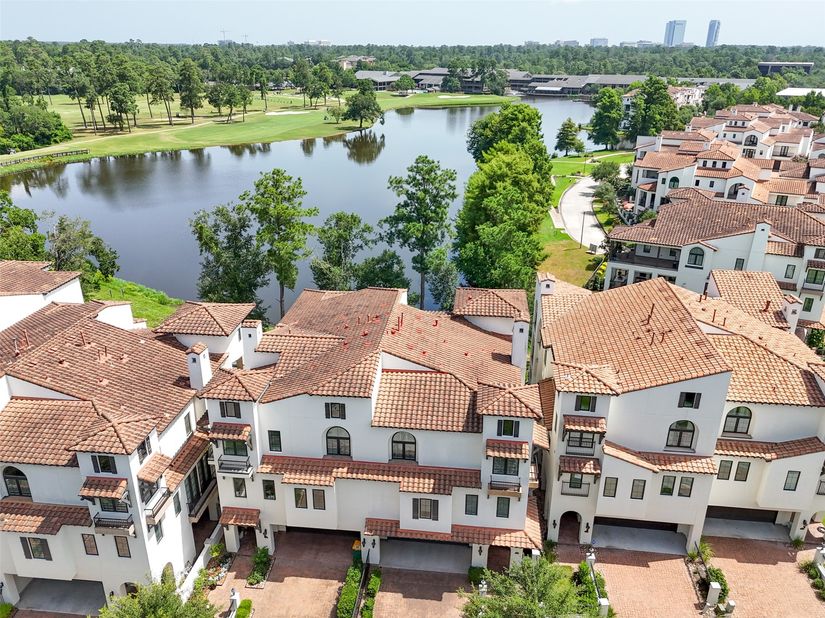 18 Secluded Trail, The Woodlands TX 77380