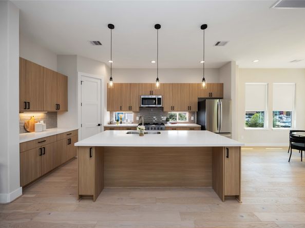 2507 N Macgregor Way, Houston TX 77004