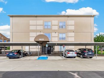 6633 W Sam Houston Parkway S