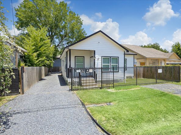 3025 Drew Street, Houston TX 77004