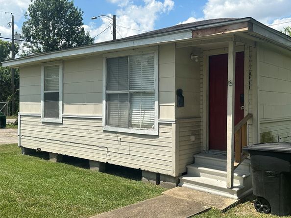 3923 Caplin Street, Houston TX 77026