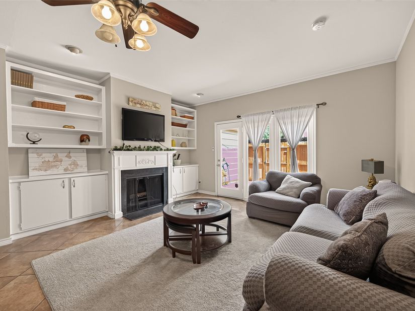 14715 Barryknoll Lane 121, Houston TX 77079