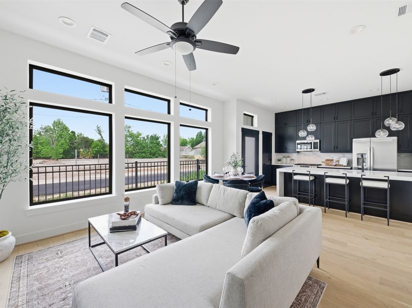 4603 Harrisburg Boulevard B, Houston TX 77011