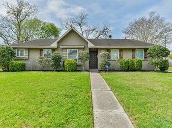 10902 Braewick Drive