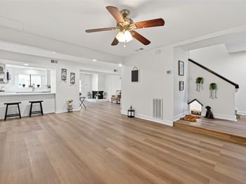 724 Country Place Drive