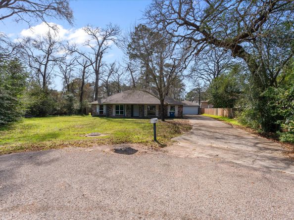 906 Brook Forest Court, Conroe TX 77385