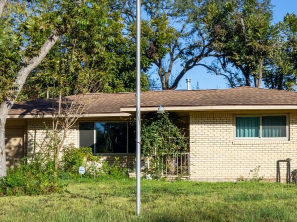 6834 Leader Street, Houston TX 77074