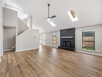 13852 Hollowgreen Drive