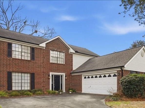 1102 Mabry Mill Road, Houston TX 77062