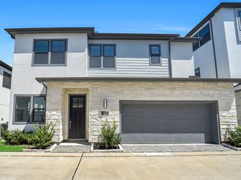 3211 Royal Oaks Hollow Lane