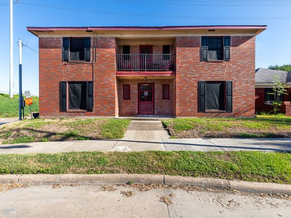 2201 Blodgett Street, Houston TX 77004