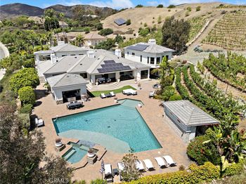 3202 Portico Del Norte