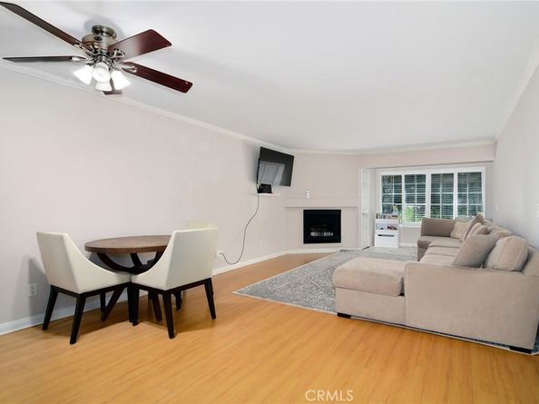 5530 Owensmouth Avenue 123, Woodland Hills CA 91367