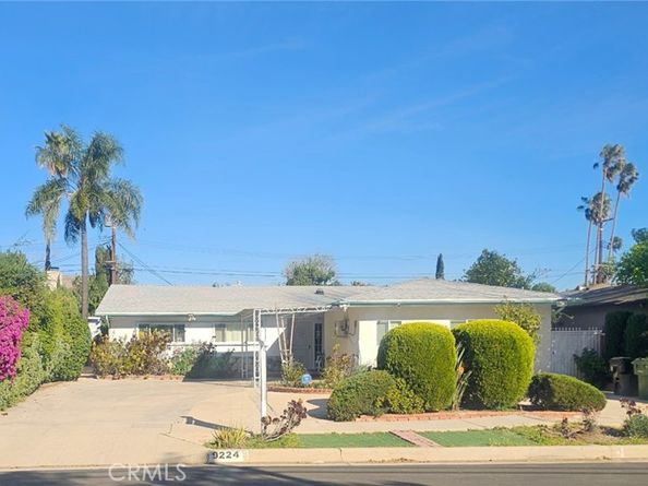 9224 9226 N Gothic Avenue, North Hills CA 91343