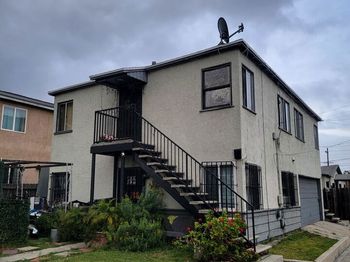 715 W 92nd Street