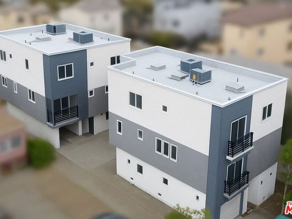 125 N Mountain View Avenue, Los Angeles CA 90026