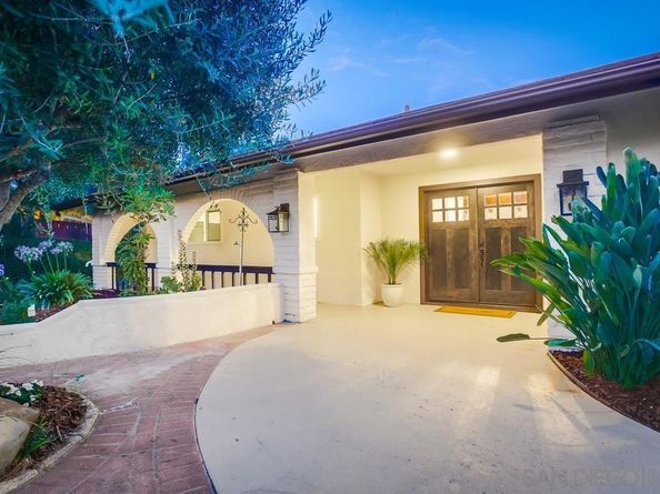 1924 Skyline Dr, Escondido CA 92027