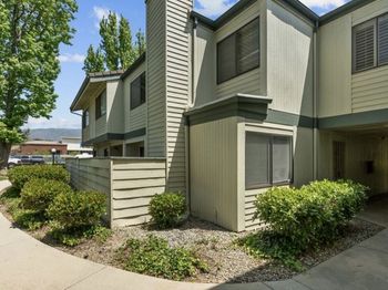 10500 Sunland Boulevard