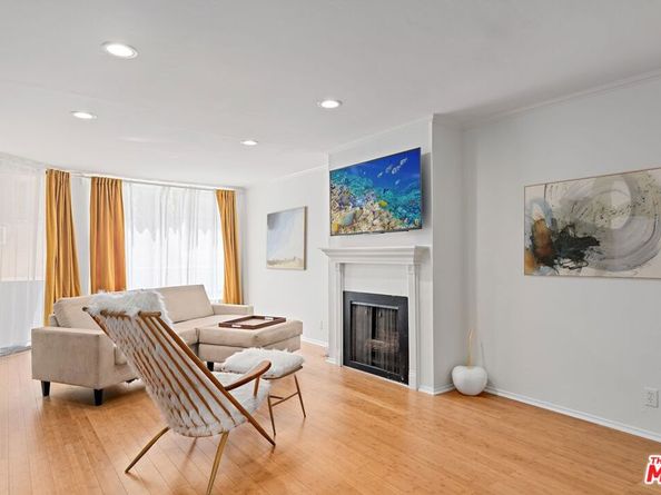 1745 Camino Palmero Street 106, Los Angeles CA 90046