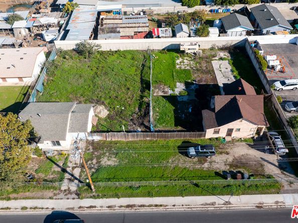 1230 S Wilmington Avenue, Compton CA 90220