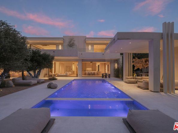 17177 Adlon Road, Encino CA 91436