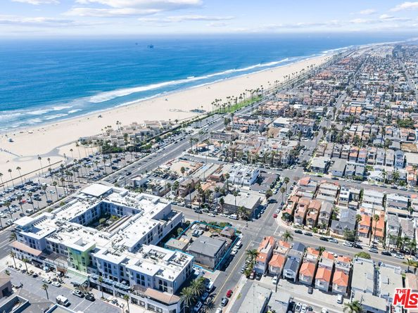 517 Walnut Avenue, Huntington Beach CA 92648