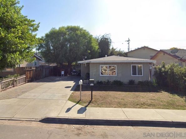 355 8th Avenue, Escondido CA 92025