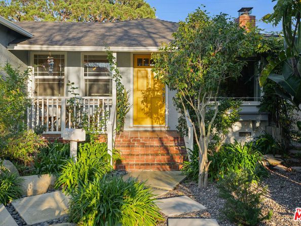 3488 Rosewood Avenue, Los Angeles CA 90066