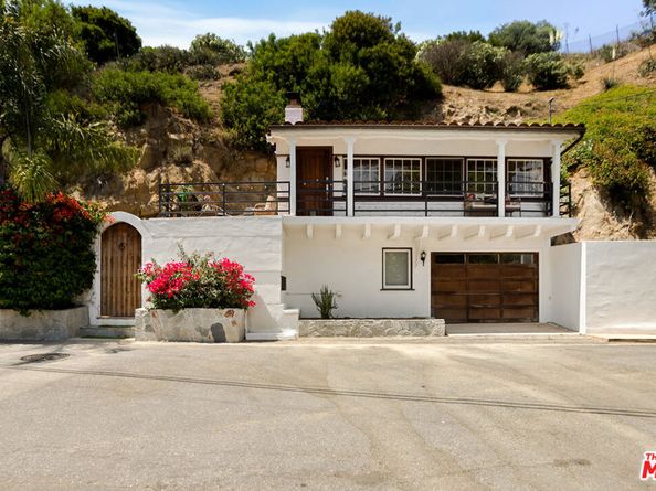 3305 Hillock Drive, Los Angeles CA 90068