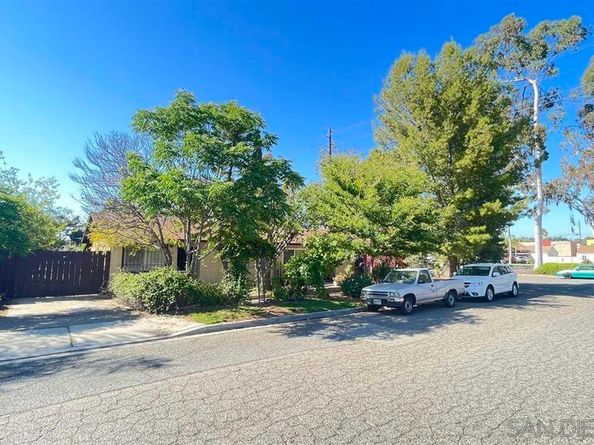 510 512 W 12 Avenue, Escondido CA 92025