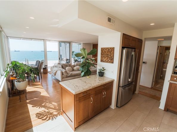 16 36th F, Long Beach CA 90803