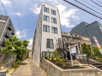 623 Kennedy Street NW