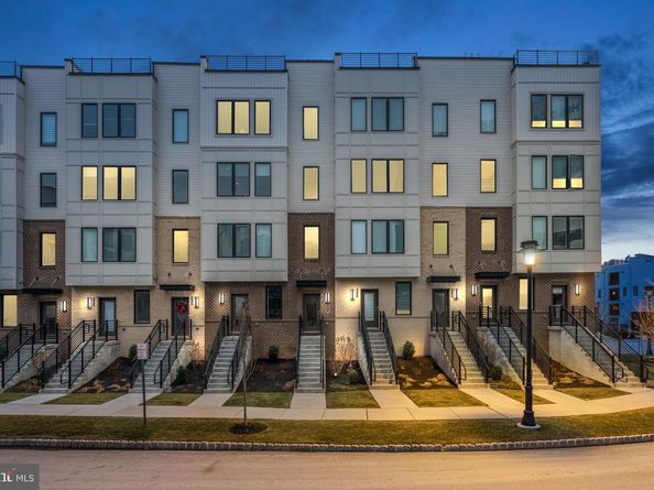 910 Laurens Alley, King Of Prussia PA 19406