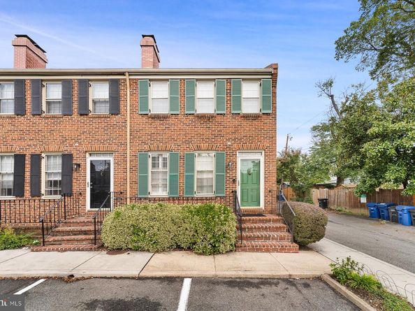 1310 Seaport Lane, Alexandria VA 22314