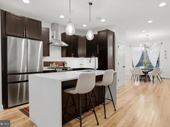 159 Green Lane, Philadelphia PA 19127