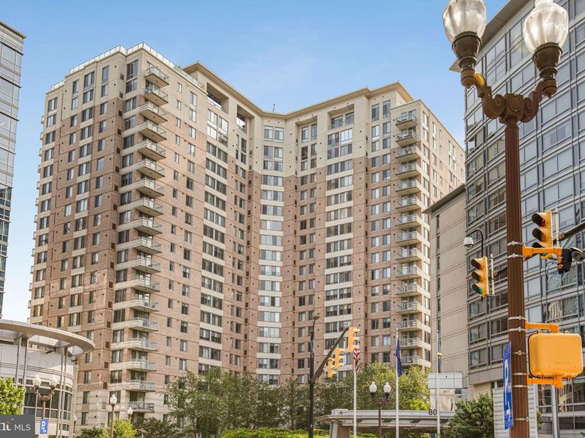 851 N Glebe Road 402, Arlington VA 22203
