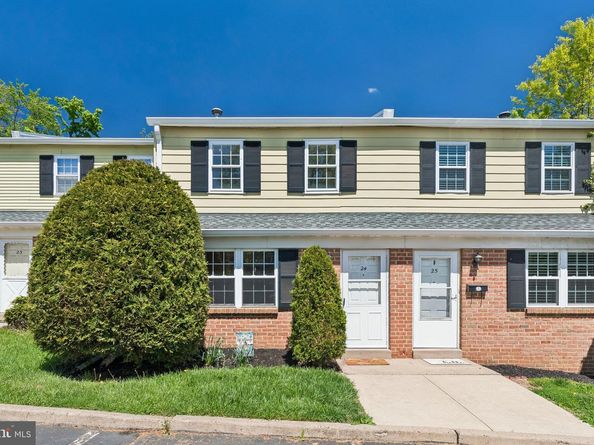 1006 N York Road 24, Willow Grove PA 19090