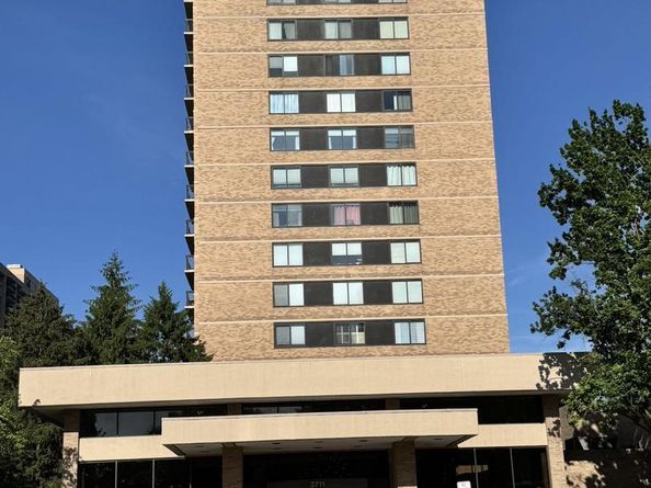 3713 S George Mason Drive 1005, Falls Church VA 22041