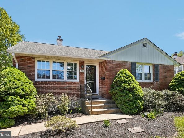 3715 Round Meadow, Hatboro PA 19040