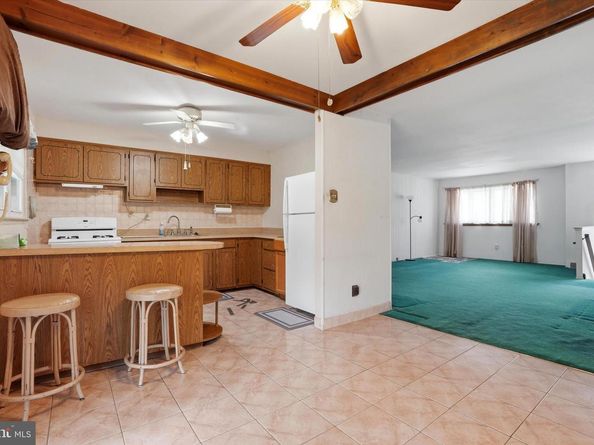 12248 Sweet Briar Road, Philadelphia PA 19154