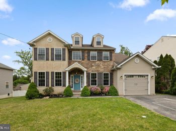 553 Royal Avenue