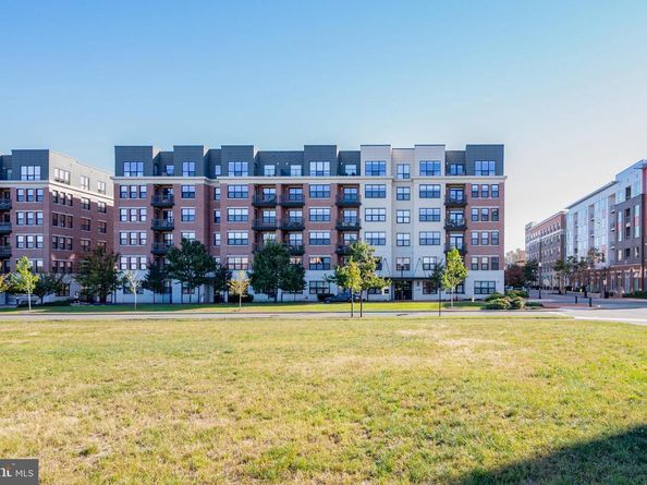 701 Swann Avenue 611, Alexandria VA 22301