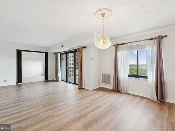 205 Yoakum Parkway 823, Alexandria VA 22304