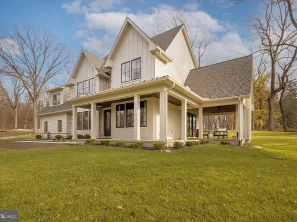 385 Port Royal Avenue, Philadelphia PA 19128